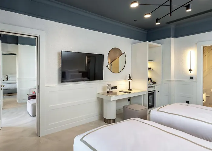 Two-Bedroom Beachfront Suite